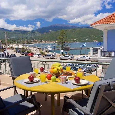 Casa Di Vito, 10m From Sami's Main Square Apartament