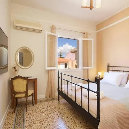 Casa Di Vito, 10m From Sami's Main Square * סאמי