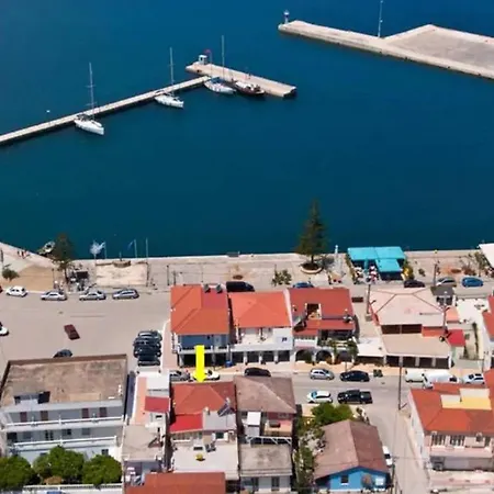 Casa Di Vito, 10m From Sami's Main Square Διαμέρισμα *