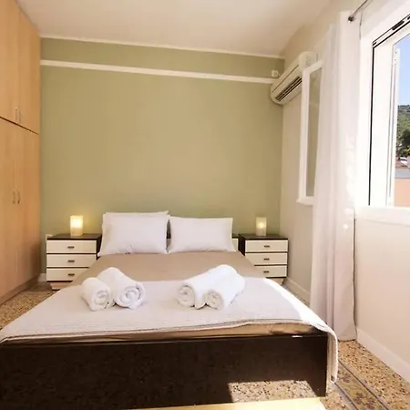 Casa Di Vito, 10m From Sami's Main Square